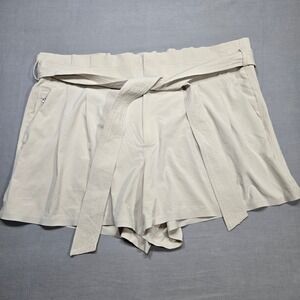 Athleta Skyline Short II Size 18 Beige High Rise Tie Waist Pleated